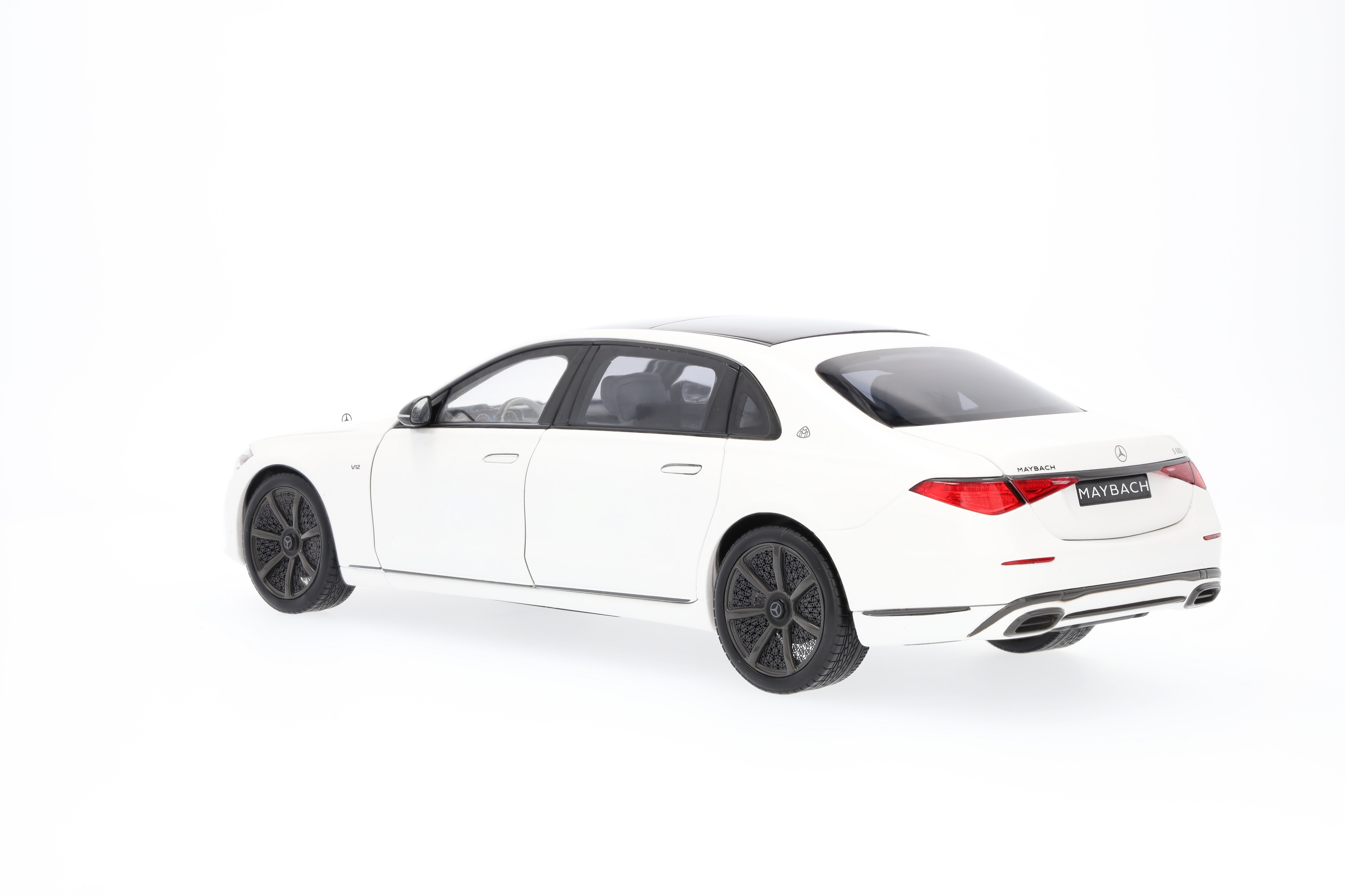 Mercedes-Maybach S 680 4MATIC, Night Series, X223 - MANUFAKTUR opalite white magno, Norev, 1:18