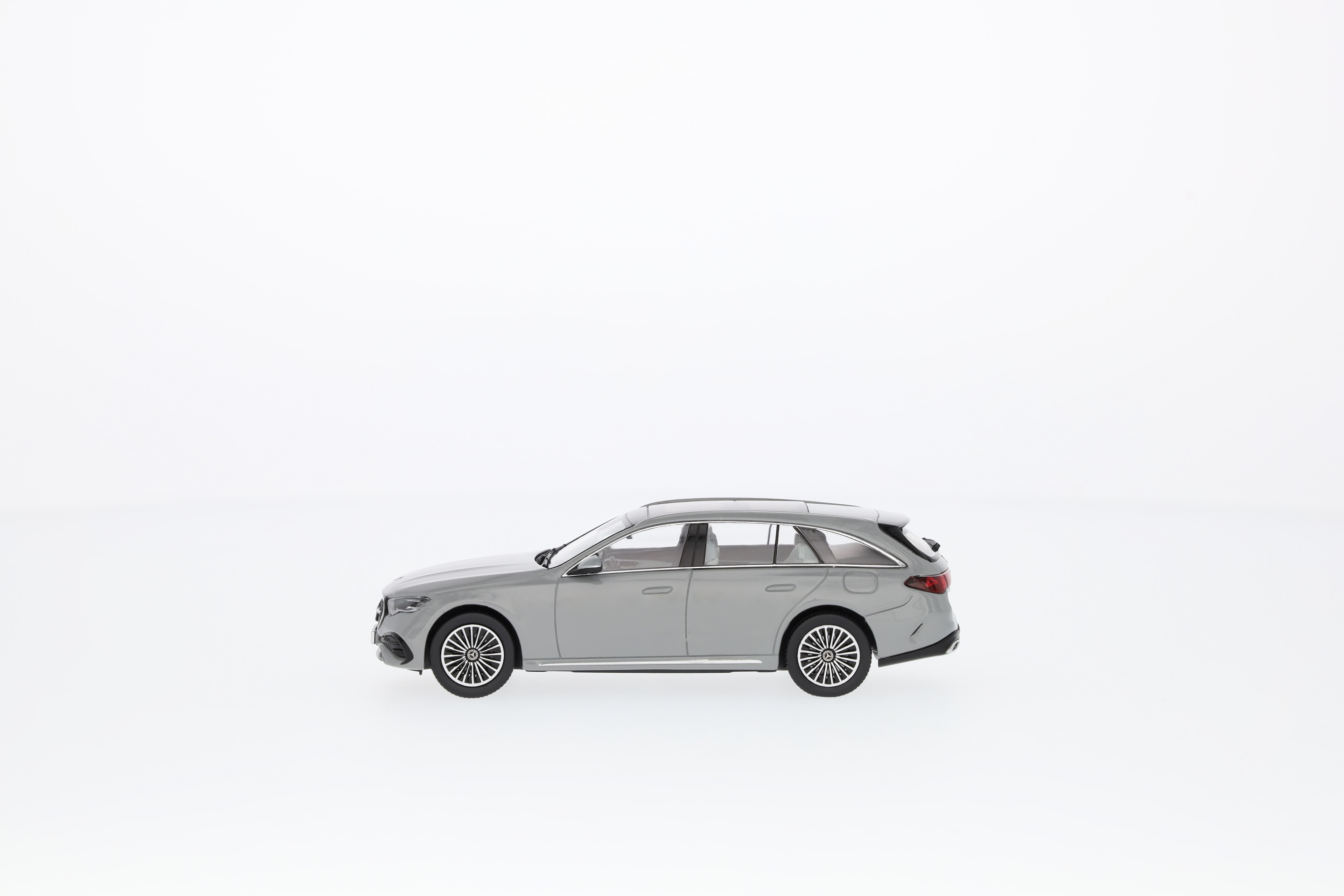 E-Class, Estate, AMG Line, S214 - MANUFAKTUR alpine grey non-metallic, iScale, 1:43