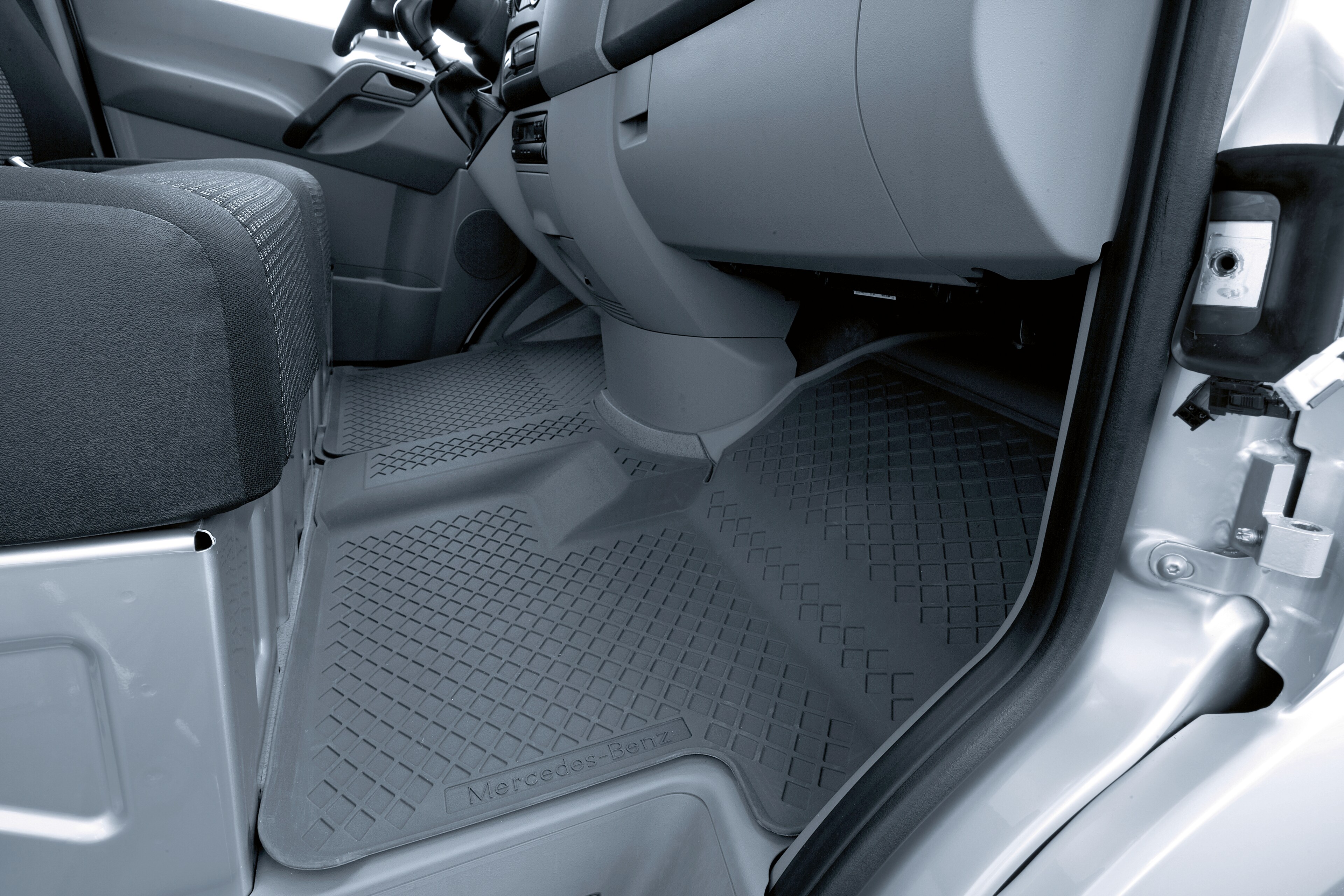 All-season mats, Driver & front passenger's mat, without floor air duct (H00) - RHD, grey