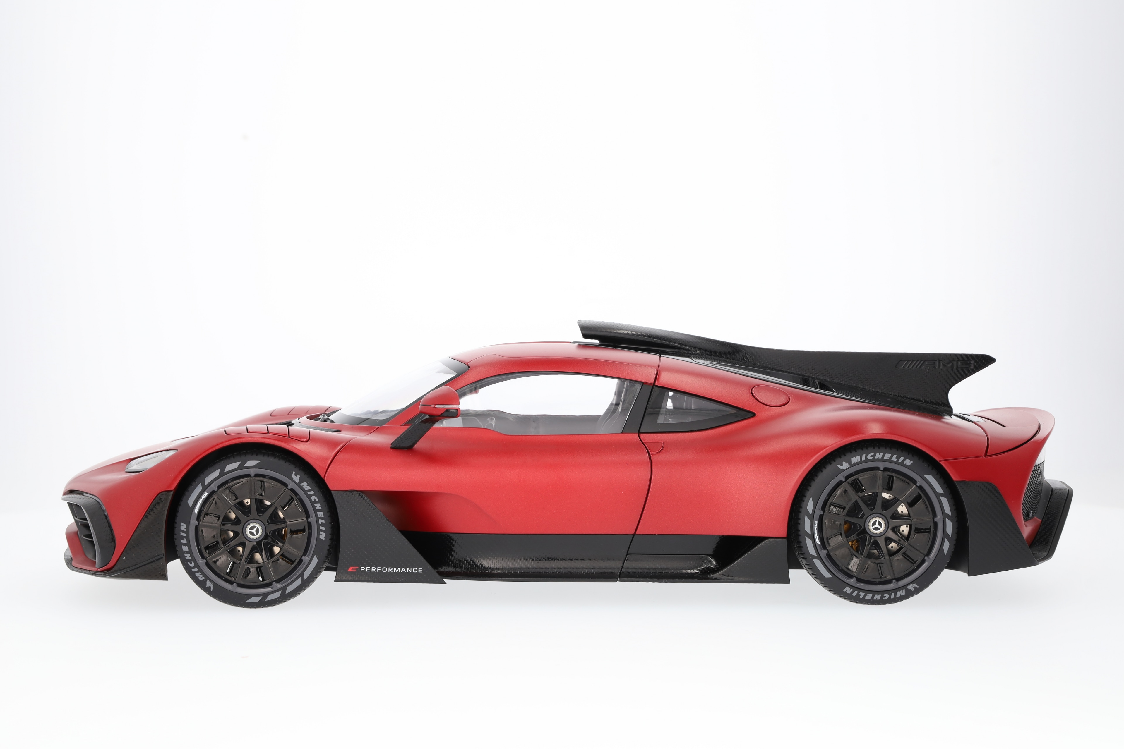 Mercedes-AMG ONE, C298 - designo Patagonia red magno, NZG, 1:12