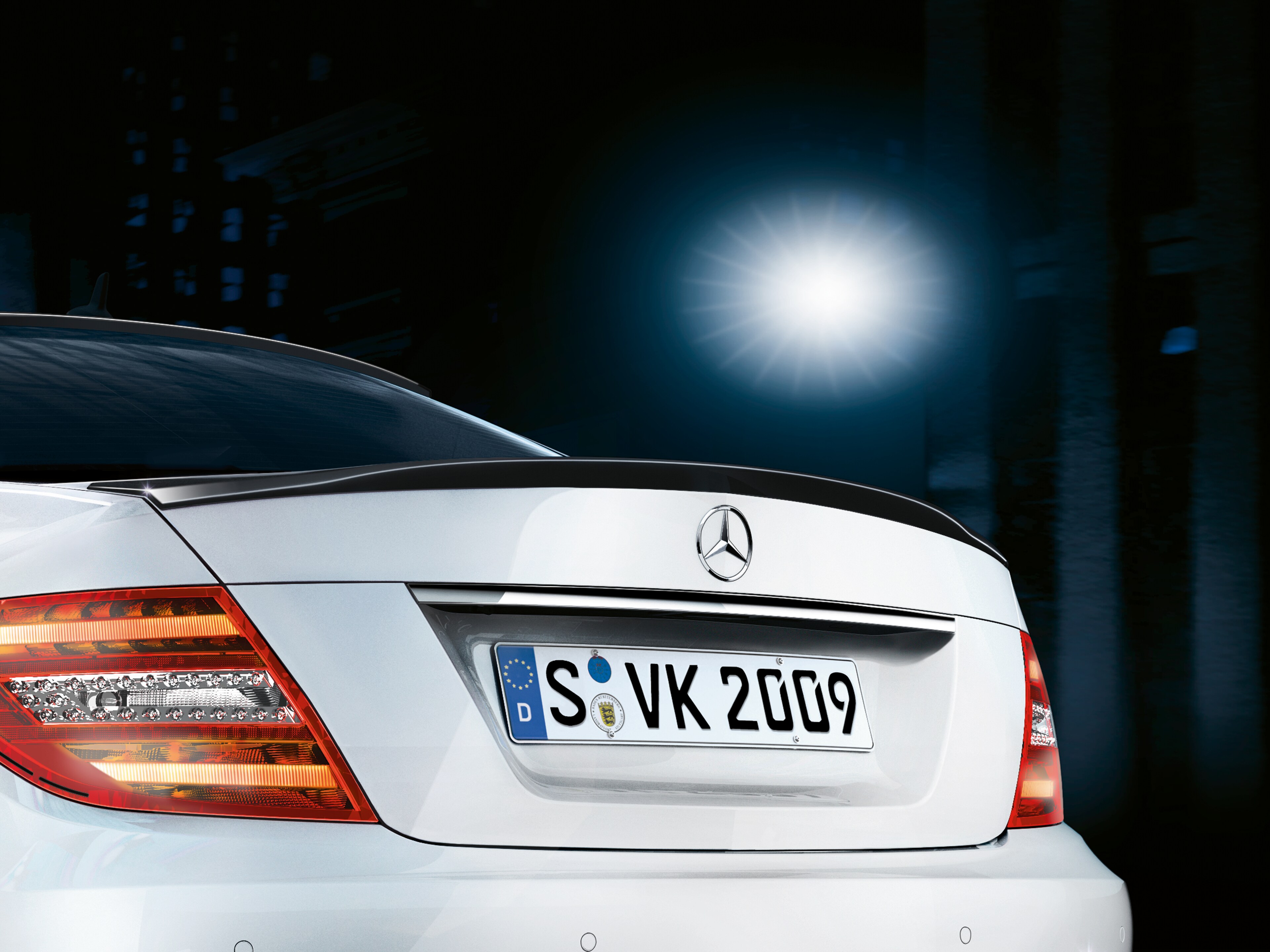 Rear spoiler - Polyurethane, primed
