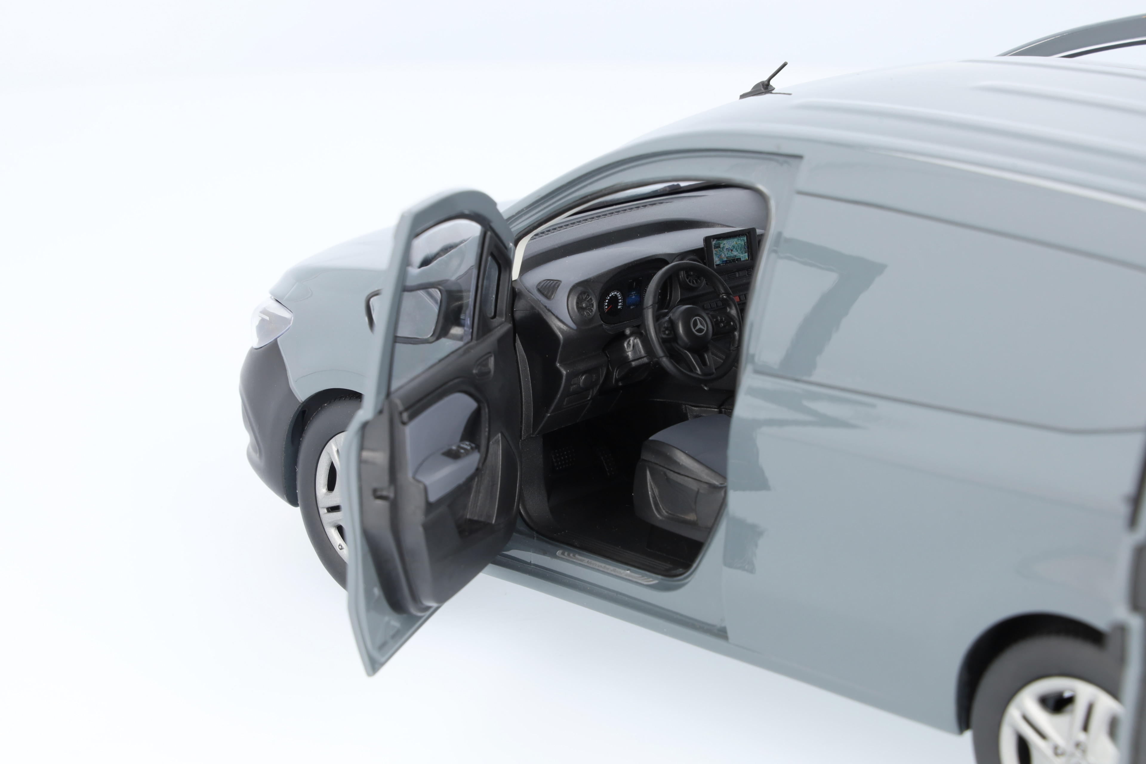 Citan, Panel van - magnetite grey, NZG, 1:18