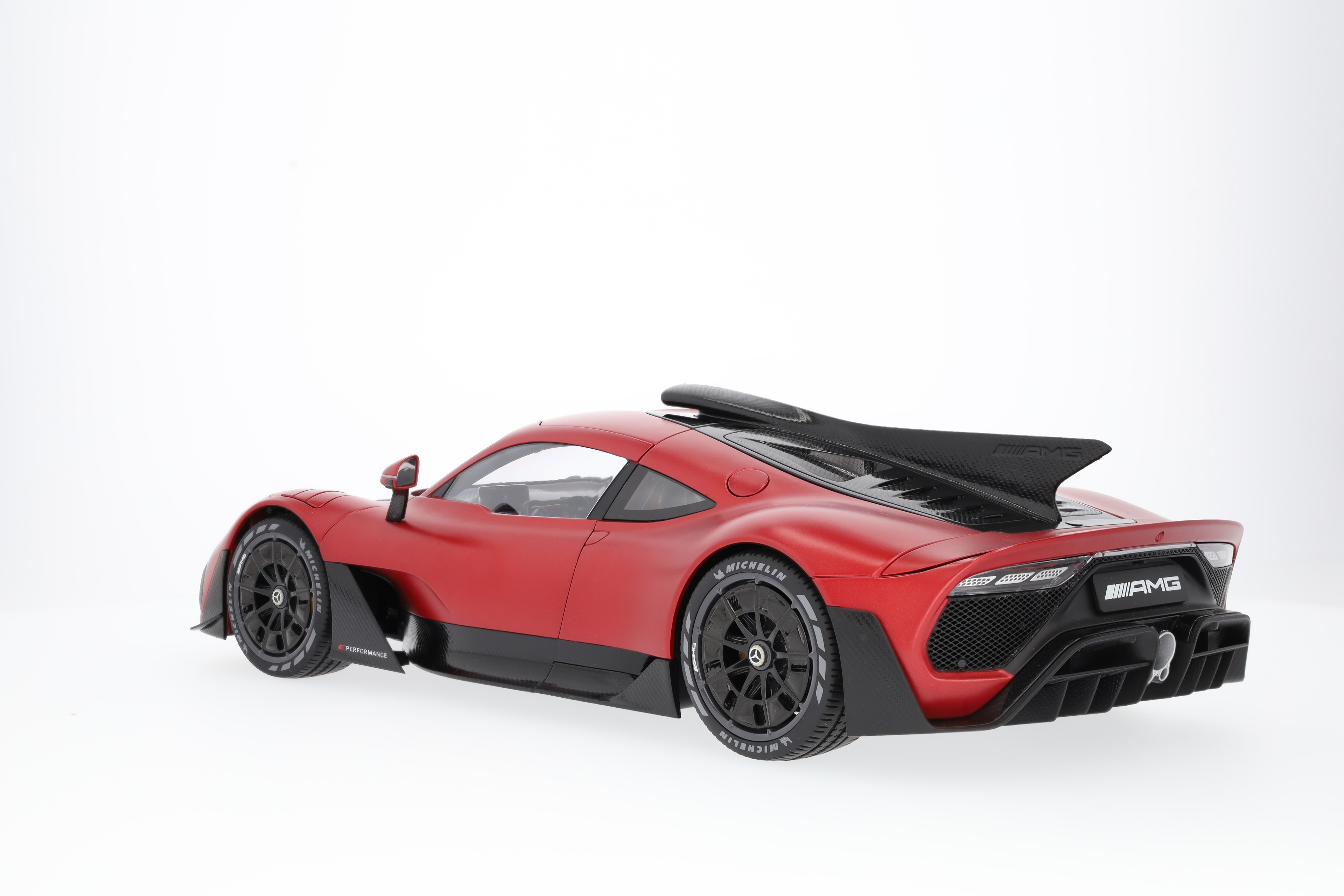 Mercedes-AMG ONE, C298 - designo Patagonia red magno, NZG, 1:12