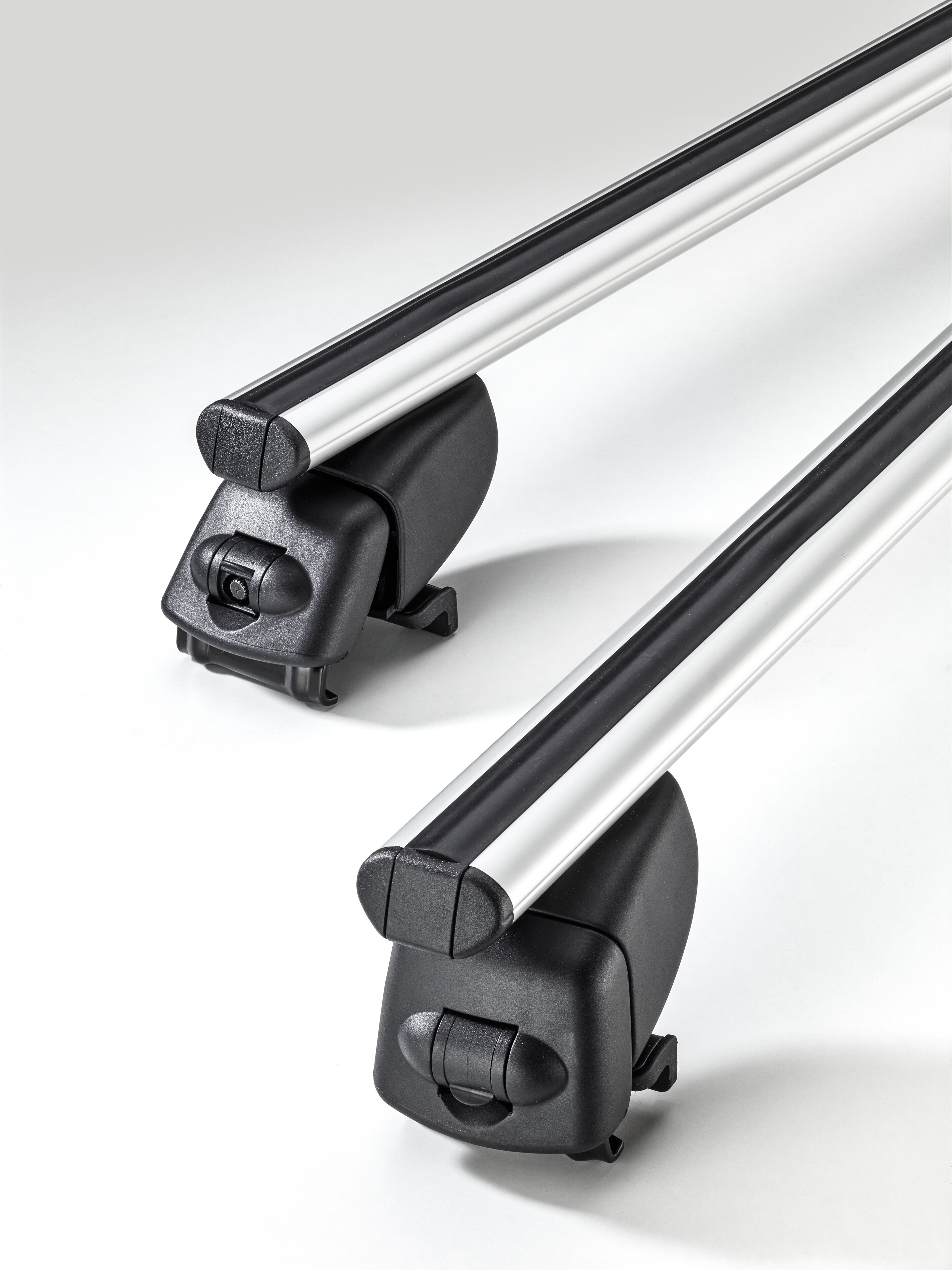 Alustyle basic racks for roof rails, two cross-bars - Aluminium / Plastic, silver-coloured / black